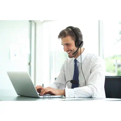 Kensington H1000 Micro-casque USB-C supra-auriculaire Kensington - visuel 1 - hello RSE - Commandes intégrées avec témoins lumineux