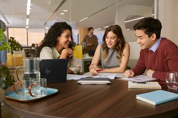 Haut-parleur Poly Sync 40+ certifié Microsoft Teams USB-A Poly - visuel 1 - hello RSE - Certifié pour Microsoft Teams