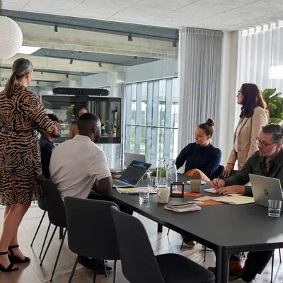 Barre de visioconférence tout-en-un Poly Studio X52 sans radio ni cordon d’alimentation GSA/TAA - HP - Visioconférence - visuel 10