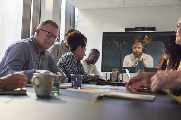 Barre de visioconférence USB Poly Studio Poly - visuel 1 - hello RSE - Haut-parleurs haute fidélité