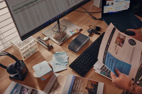 Haut-parleur Poly Sync 20+ USB-C Certifié Microsoft Teams Poly - visuel 1 - hello RSE - Certifié pour Microsoft Teams