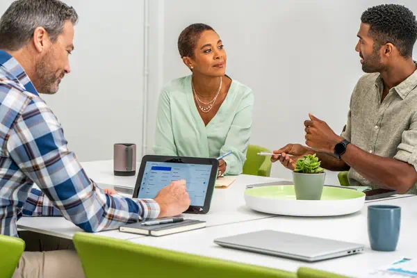 HP Poly Fixation murale Poly TC10 blanc - Visioconférence - visuel 3