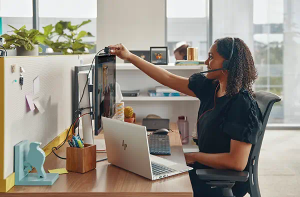 Micro-casque stéréo USB-C Poly Blackwire 3220 + adaptateur USB-C/A (lot) - Casque Micro - visuel 3