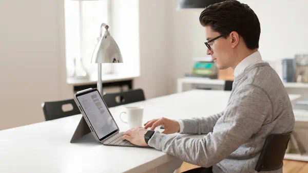 Combo Touch for iPad Pro 11-inch (1st, 2nd, and 3rd generation) - Logitech - Etui et Housse - visuel 8
