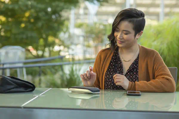 Haut-parleur Poly Sync 20-M certifié Microsoft Teams USB-C - HP - Visioconférence - visuel 3