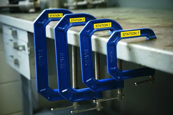 DYMO XTL Cassette d'étiquettes multi usage en vinyle 12 mm x 7 m Noir sur Blanc - Dymo - Ruban - visuel 2