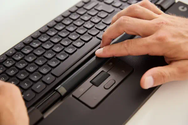 RollerMouse Pro Repose-poignets en cuir végan Slim Filaire - Contour Design - Souris - visuel 4