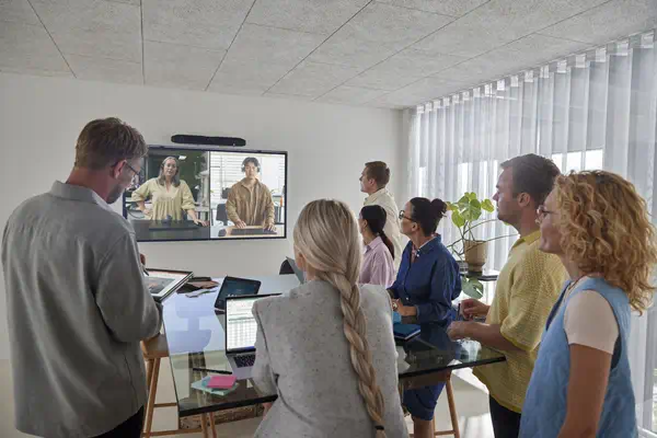 Barre de visioconférence tout-en-un Poly Studio X52 - HP - Visioconférence - visuel 4