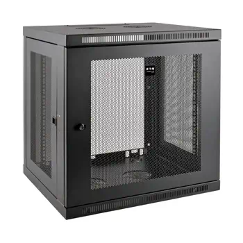Comparaison Rack et Armoire Tripp Lite SRW12UDP