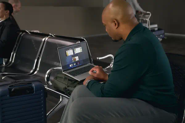HP EliteBook 640 G11 HP - visuel 1 - hello RSE - Intel® alimente les PC optimisés par l’IA