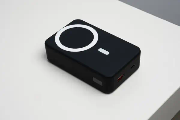 XtremeMac XWH-PMS3-13 banque d'alimentation électrique 20000 mAh Recharge XtremeMac - visuel 1 - hello RSE - Connectivité polyvalente