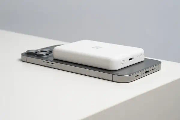XtremeMac XWH-PMS2-13 banque d'alimentation électrique 5000 mAh Recharge XtremeMac - visuel 1 - hello RSE - Intégration transparente