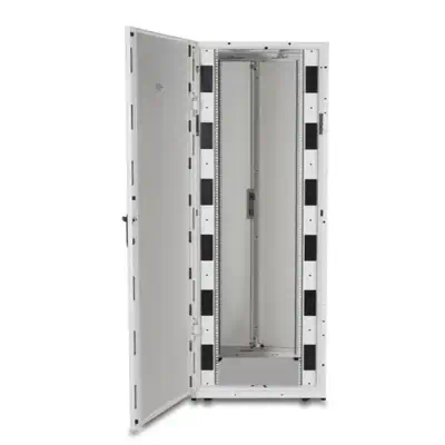 APC AR3157W étagère 48U Rack autonome Blanc APC - visuel 1 - hello RSE - Porte avant perforée à profil incurvé