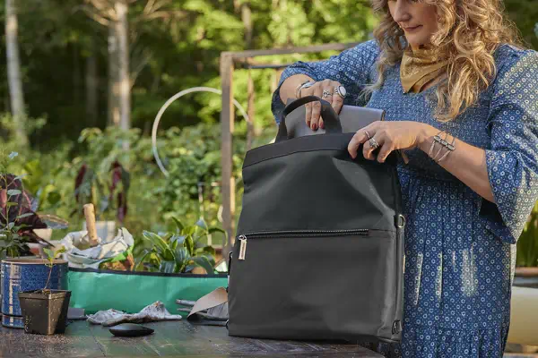 Sac forme sac à dos pour ordinateur portable HP - visuel 1 - hello RSE - Tout trouve sa place