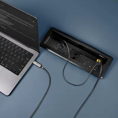 Câble USB-C vers HDMI 2.0 Optique Actif (AOC) de 9,15m, 4K 60Hz, Classé CL3, Câble Optique Actif, Câ - StarTech - Accessoire Stockage - visuel 9