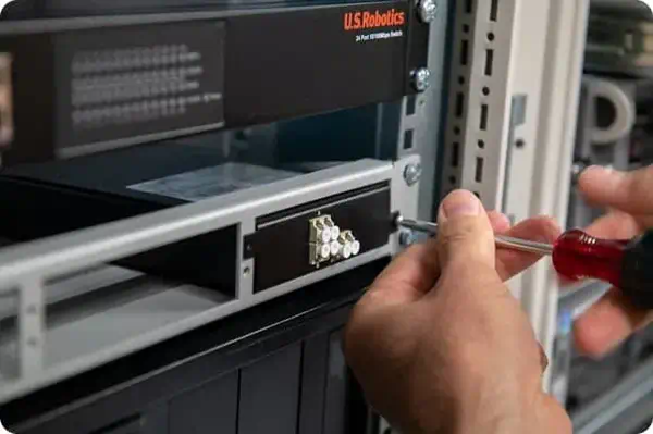USRobotics USR4522-RMK accessoire de racks Kit de montage - Switchs et Hubs - visuel 2