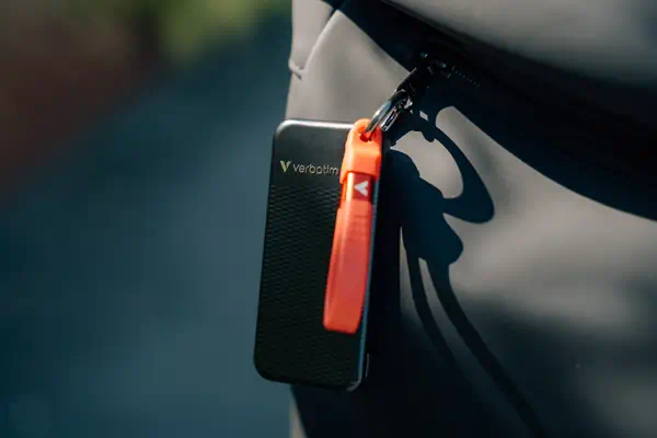 Verbatim Pocket SSD 2 To USB Type-C 3.2 Gen 2 (3.1 Gen 2) Noir, Rouge - Disque dur Externe - visuel 3