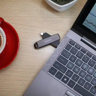 SanDisk SDDDE1-2T00-G46 lecteur USB flash 2 To USB Type-A / USB Type-C 3.2 Gen 2 (3.1 Gen 2) Noir - Sandisk - Adaptateur stockage - visuel 4