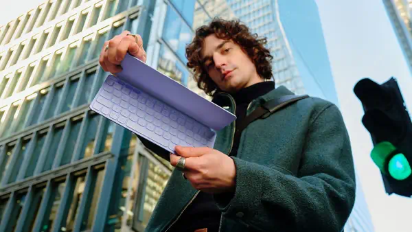 Logitech Keys-To-Go 2 AZERTY Français Bluetooth Lilas - Clavier - visuel 1