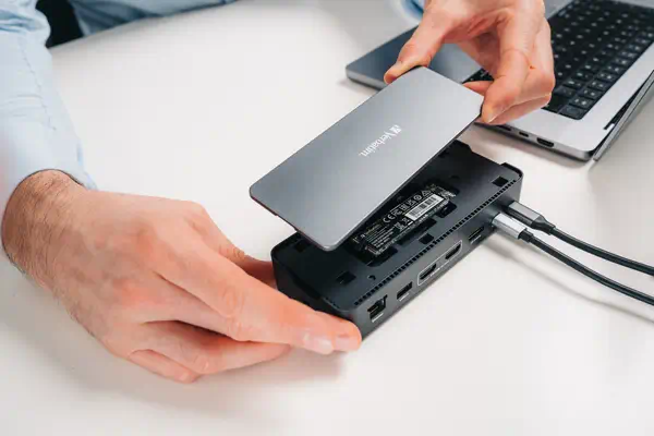 Verbatim CDS-15SSD Avec fil USB 3.2 Gen 1 (3.1 Gen 1) Type-C Noir, Gris - Station d'accueil pour portable - visuel 6