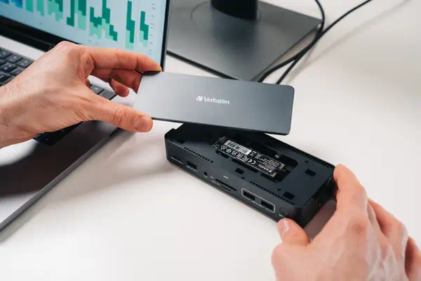 Verbatim CDS-15SSD Avec fil USB 3.2 Gen 1 (3.1 Gen 1) Type-C Noir, Gris - Station d'accueil pour portable - visuel 7
