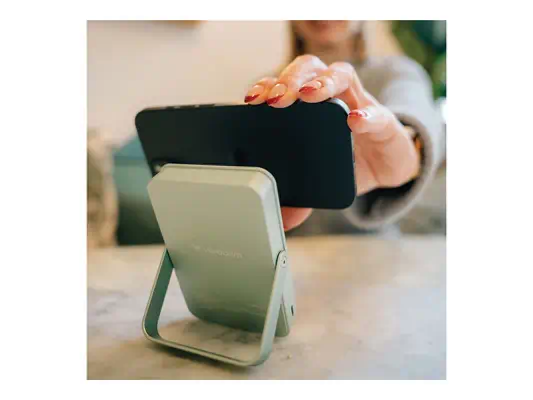 VERBATIM CHARGE N GO POWER BANK WITH STAND MAGNETIC WIRELESS 10000MAH - GREEN WCF (P) - Verbatim - Câble USB - visuel 3