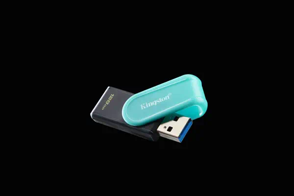 128GB Portable USB 3.2 Gen 1 DataTraveler Exodia S (Noir/Turquoise) - Kingston - Disque dur Externe - visuel 8