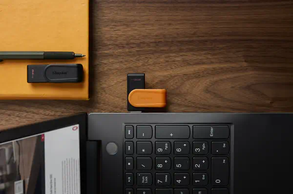 256GB Portable USB 3.2 Gen 1 DataTraveler Exodia S (Noir/Orange) - Kingston - Disque dur Externe - visuel 8