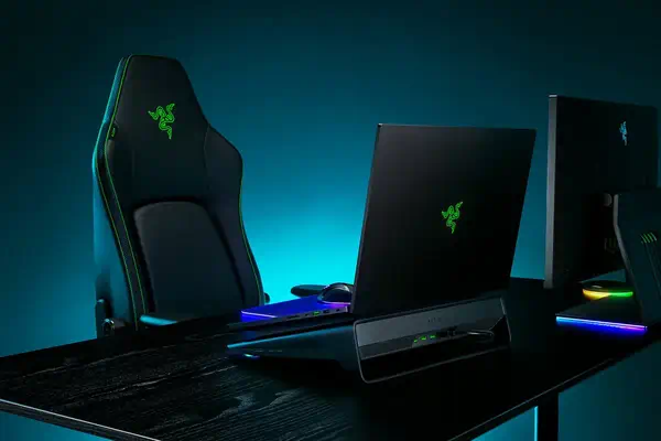 Razer RC21-02300100-R3GW système de refroidissement pour ordinateurs portables 45,7 cm (18") Noir - Autre Accessoire pour portable - visuel 5