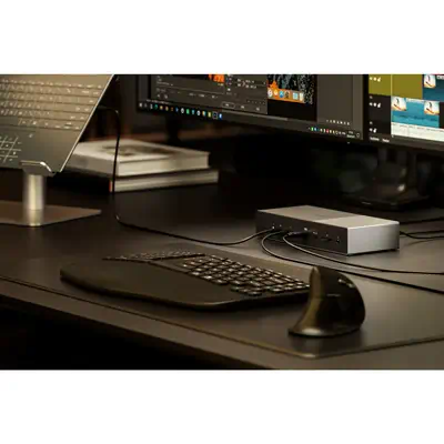 SD5000T5 EQ Station d’accueil Thunderbolt 5 avec Triple sortie vidéo 4K et alimentation PD 140 W - Kensington - Station d'accueil pour portable - visuel 3