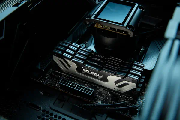 24 Go 8800 MT/s DDR5 CL42 CUDIMM FURY Renegade Silver - Kingston - Mémoire - visuel 5