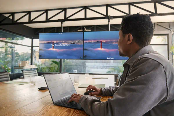 HP Poly Studio A2 Noir Ethernet/LAN - Visioconférence - visuel 1