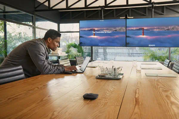 HP Poly Studio A2 Noir Ethernet/LAN - Visioconférence - visuel 2