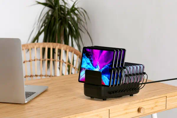 Station de charge 200W USB-C avec 10 emplacements pour tablettes et smartphones - 10 ports USB-C 20W - DLH - Accessoires Tablette - visuel 5