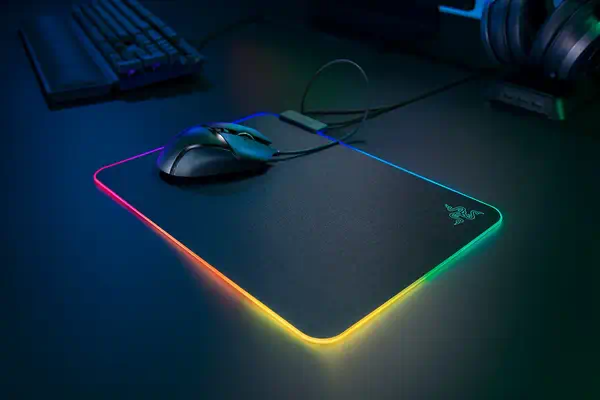 Razer Firefly V2 Tapis de souris de jeu Noir - Souris - visuel 4