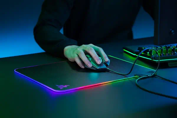 Razer Firefly V2 Tapis de souris de jeu Noir - Souris - visuel 5