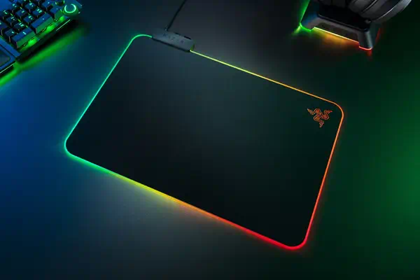 Razer Firefly V2 Tapis de souris de jeu Noir - Souris - visuel 3