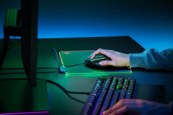 Razer Firefly V2 Tapis de souris de jeu Noir - Souris - visuel 6