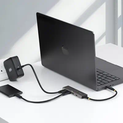 Hub USB-C à 4 Ports, 10 Gbps, Recharge PD 100 W, 4 Ports USB-C, Protection contre les Surintensités, - StarTech - Switchs et Hubs - visuel 3