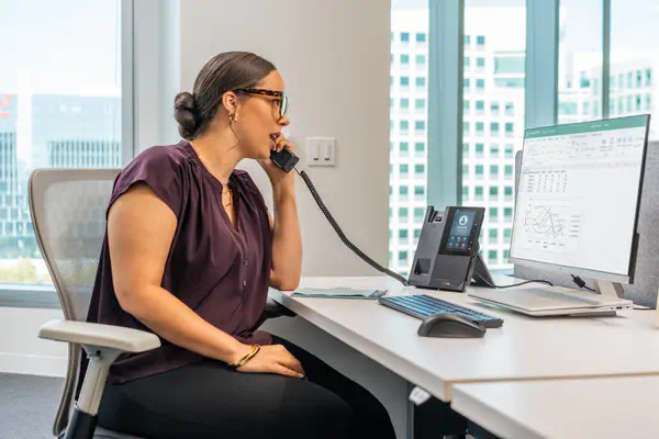 Téléphone multimédia professionnel Poly CCX 505 pour Microsoft Teams et compatible PoE - HP - Visioconférence - visuel 4
