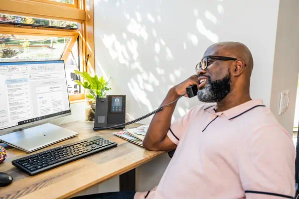 Téléphone multimédia professionnel Poly CCX 505 pour Microsoft Teams et compatible PoE - HP - Visioconférence - visuel 2
