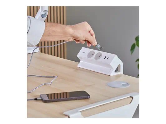 FELLOWES PRISE POUR BUREAU ÉLECTRIQUE TYPE E - BLANC Équipé de 2 x prise de courant 230v 1 x port US - Fellowes - Accessoire Onduleur - visuel 9