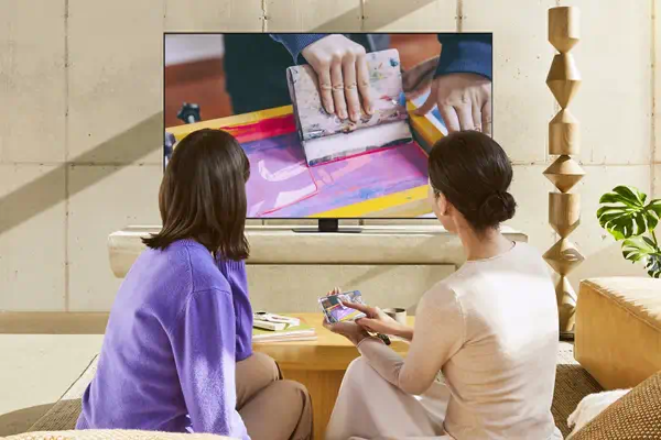 TV AI Neo QLED 43" QN90F 2025, 4K, Mini LED sans reflet - Samsung - Ecran TV - visuel 10