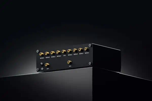 Teltonika RUTM52 routeur sans fil Gigabit Ethernet Bi-bande (2,4 GHz / 5 GHz) 5G Noir - Routeur - visuel 8