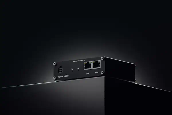 Teltonika RUTM30 routeur sans fil Gigabit Ethernet Dual-band (2.4 GHz / 6 GHz) 5G Noir - Routeur - visuel 7