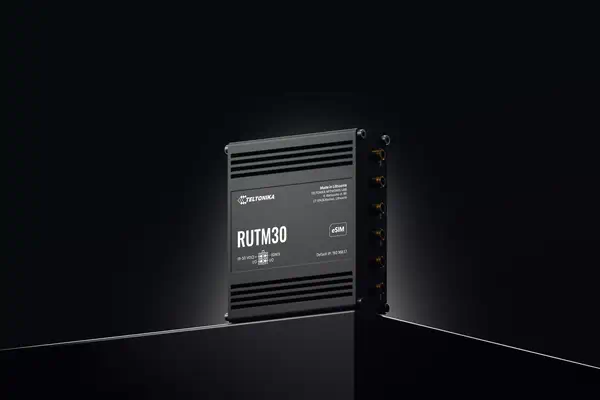 Teltonika RUTM30 routeur sans fil Gigabit Ethernet Dual-band (2.4 GHz / 6 GHz) 5G Noir - Routeur - visuel 6