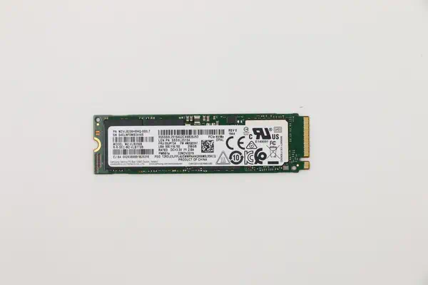 Lenovo 00UP734 disque SSD 256 Go M.2 PCI Express NVMe - Disque dur SSD - visuel 1