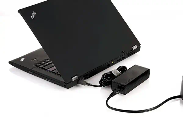 Lenovo 42T4417 adaptateur de puissance & onduleur Intérieure 65 W Noir - Chargeur et alimentation - visuel 2