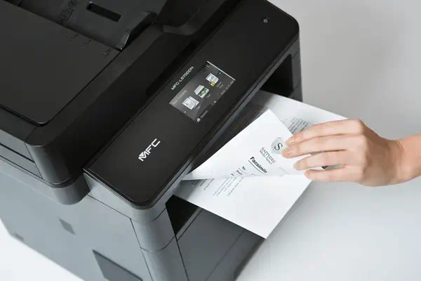 Brother MFC-L5700DN imprimante multifonction Laser A4 1200 x 1200 DPI 40 ppm - Impression - visuel 2