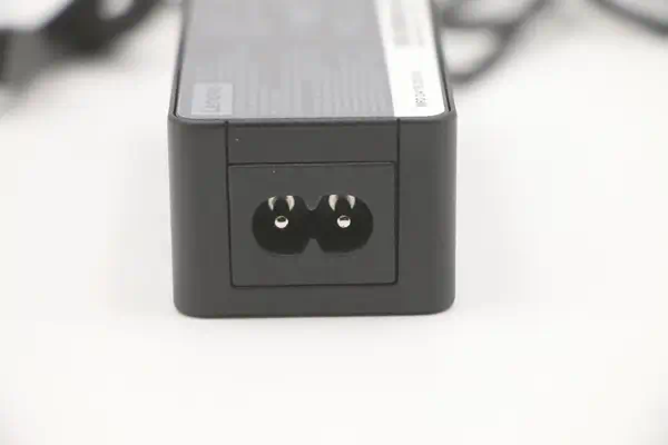 Lenovo 5A10W86243 adaptateur de puissance & onduleur Intérieure 45 W Noir - Chargeur et alimentation - visuel 5